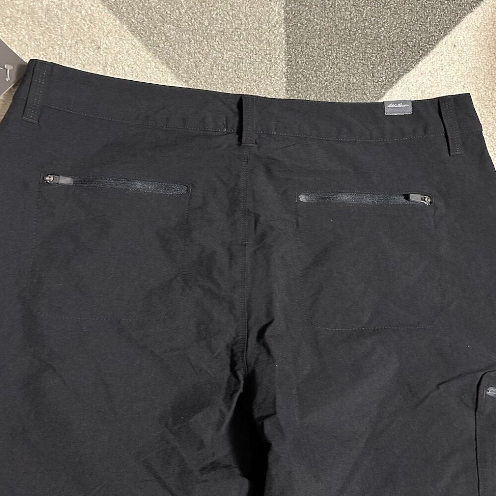 NWT Eddie Bauer Black Sky Ruched Hem Capris Women's Size M - Picture 7 of 11